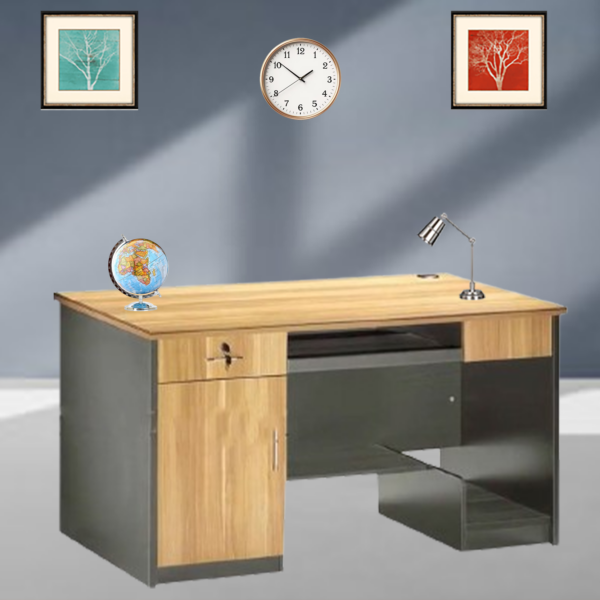 Office desk (4X2)