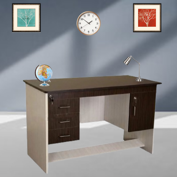 Office desk (4X2)